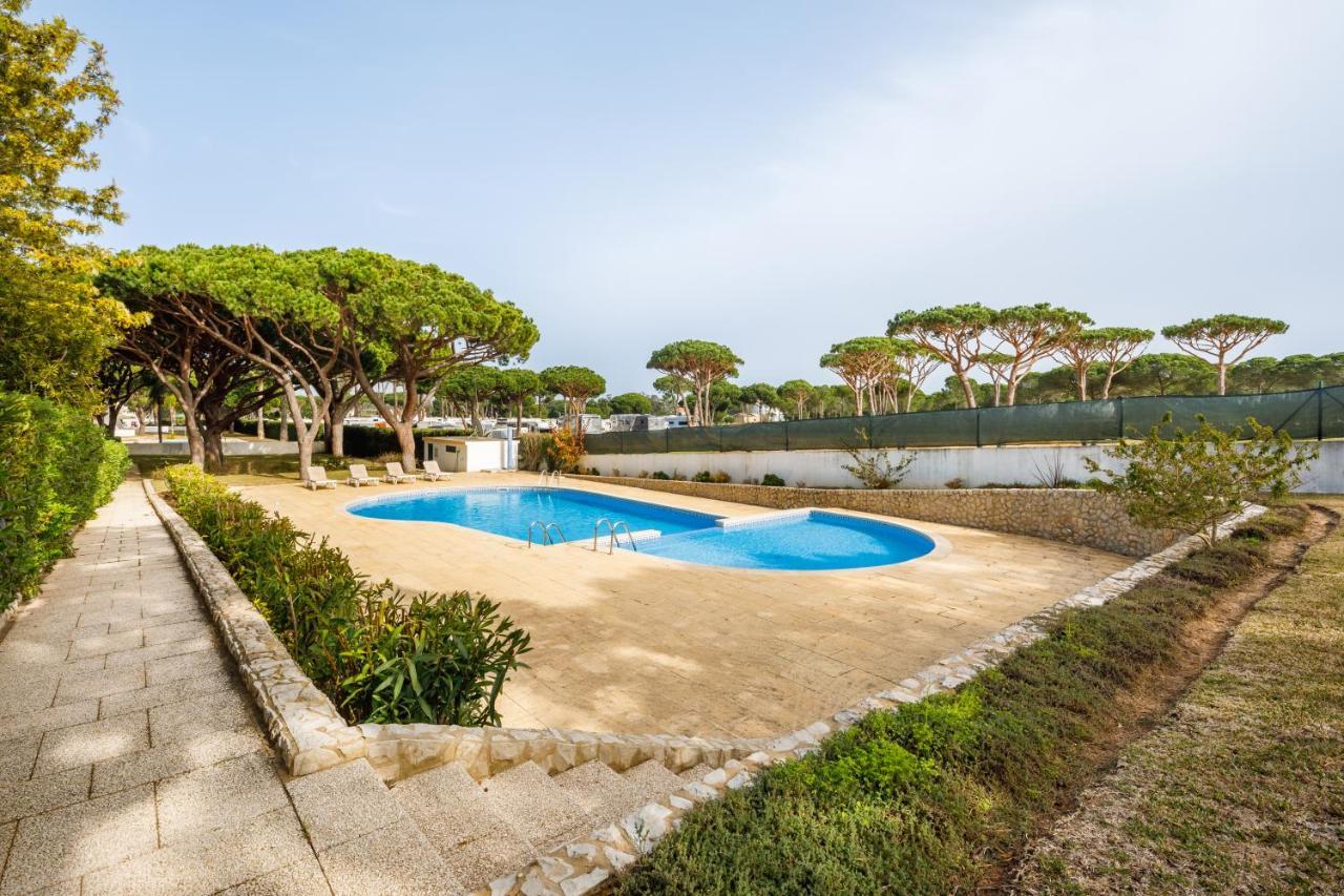 Falesia Beach Villa By The Portuguese Butler Оллюш-де-Аґуа Екстер'єр фото