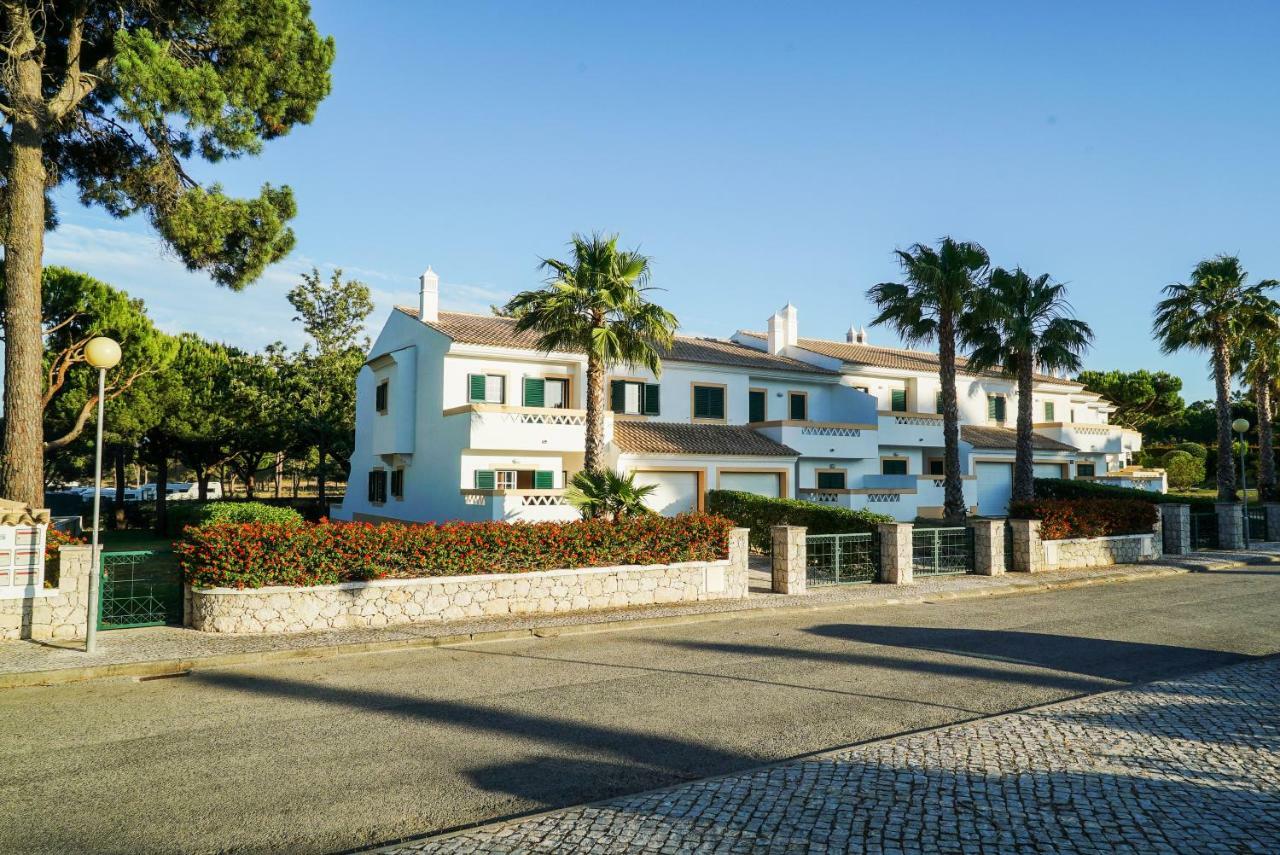 Falesia Beach Villa By The Portuguese Butler Оллюш-де-Аґуа Екстер'єр фото